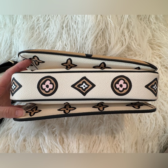 Louis Vuitton RARE Monogram Giant Wild At Heart Pochette Metis Arizona - Picture 5 of 12